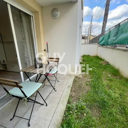 Image 2 - 36 Rue Lionel Dubray, 91200 Athis-Mons, France - Apartment for rent