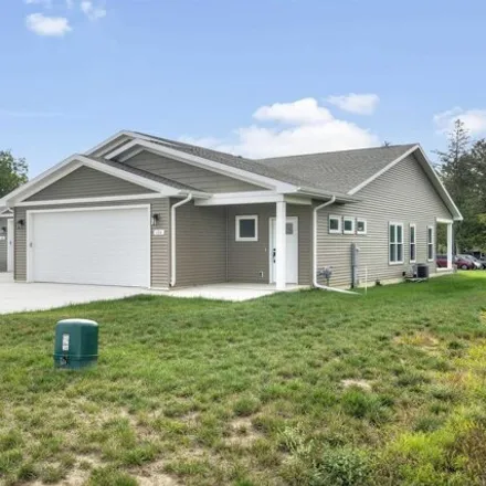 Image 2 - Greenhill Trail, Waterloo, IA 50701, USA - Condo for sale