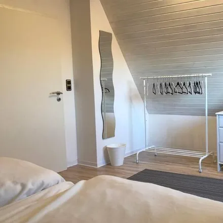 Rent this 3 bed house on Eckwarderhörne in Butjadingen, Lower Saxony