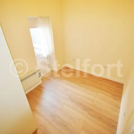 Image 6 - 477 Holloway Road, London, N7 6LF, United Kingdom - Apartment for rent