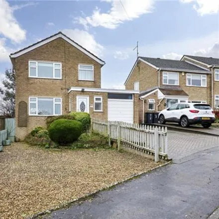 Buy this 3 bed house on 74 Springfield Road in Oundle, PE8 4LS