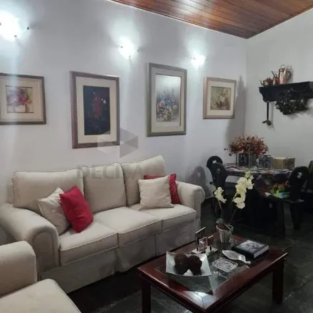 Image 2 - Rua Zoroastro Torres, Santo Antônio, Belo Horizonte - MG, 30350-213, Brazil - House for sale