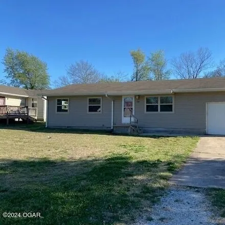 Rent this 3 bed house on 566 East 2nd Street in Carl Junction, MO 64834