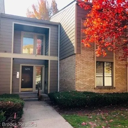 Rent this 2 bed condo on 22599 Saratoga Street in Southfield, MI 48075