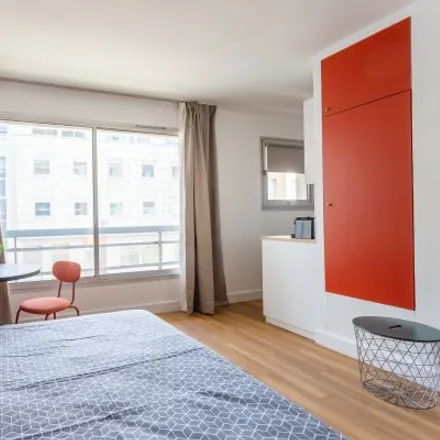Image 3 - 43 Rue Saint-Charles, 75015 Paris, France - Apartment for rent