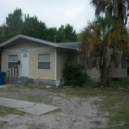 Buy this 3 bed house on 4319 17th Avenue South in Saint Petersburg, FL 33711