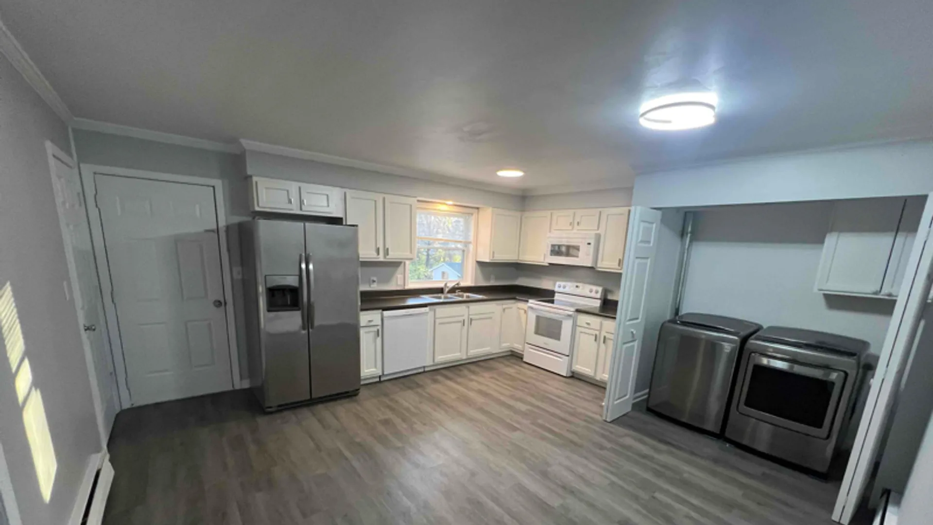 1165 E 105th St | 3 bed apartment for rent