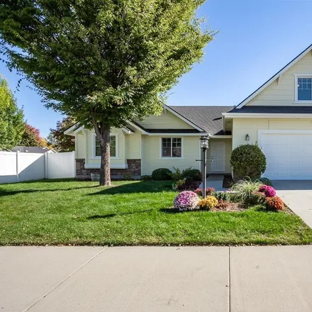 Buy this 3 bed house on 3118 North Wolverine Avenue in Meridian, ID 83646