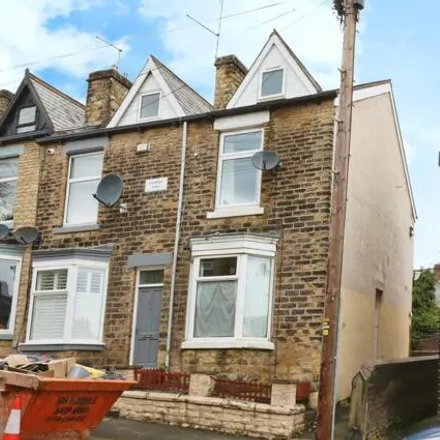 Buy this 3 bed house on Willis Road in Sheffield, S6 4FJ