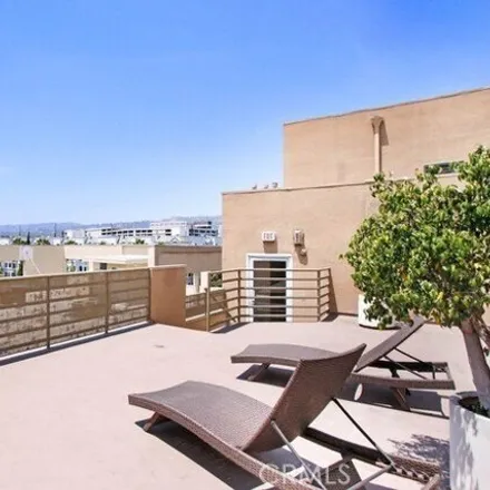 Image 8 - 8631 Burton Way, Los Angeles, CA 90048, USA - Apartment for rent