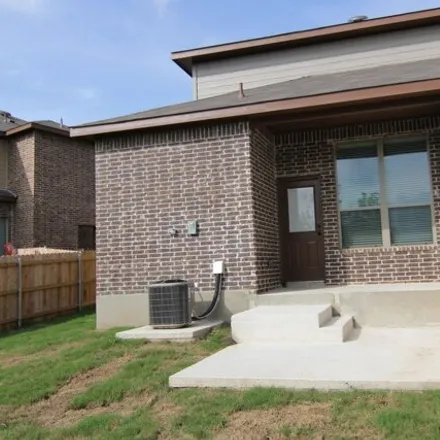 Image 7 - 672 Creekside Circle, New Braunfels, TX 78130, USA - Apartment for rent