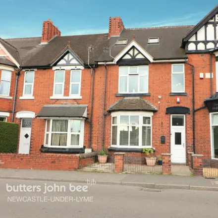 Buy this 3 bed townhouse on Liverpool Road in Newcastle-under-Lyme, ST5 9EB