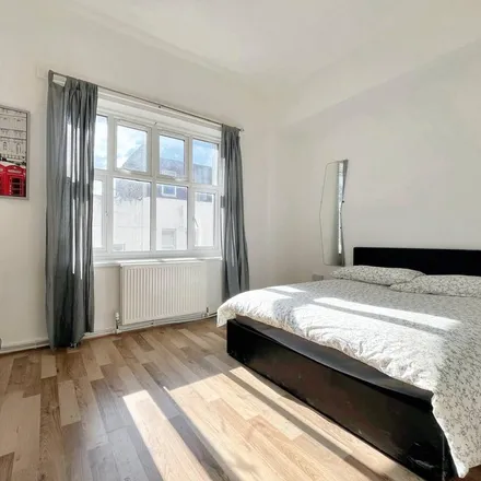 Rent this 3 bed apartment on Greggs in 243 Whitechapel Road, London