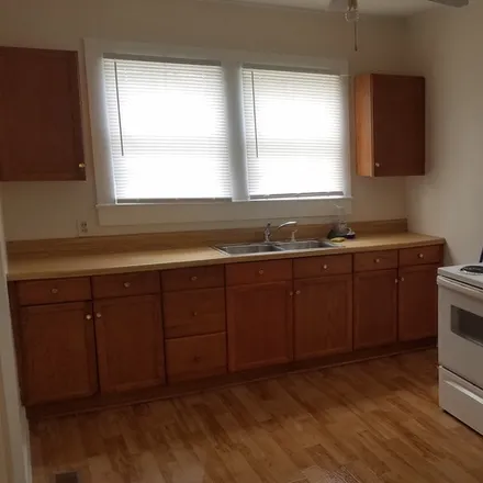 Rent this 1 bed house on 401 Celia Street