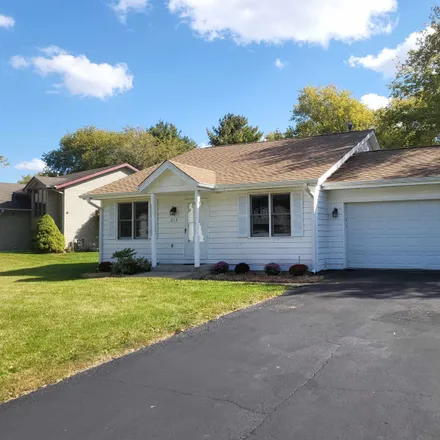 Buy this 3 bed house on 213 Liverpool Drive Southeast in Poplar Grove Township, IL 61065