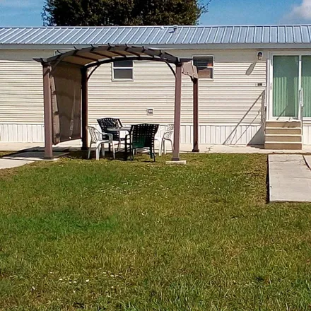 Buy this 1 bed house on unnamed road in Sebring, FL 33870