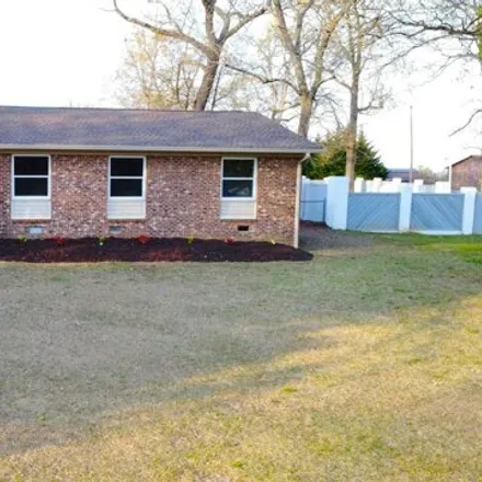 Buy this 3 bed house on 107 Oakwood Drive in Northview Acres, Lyman