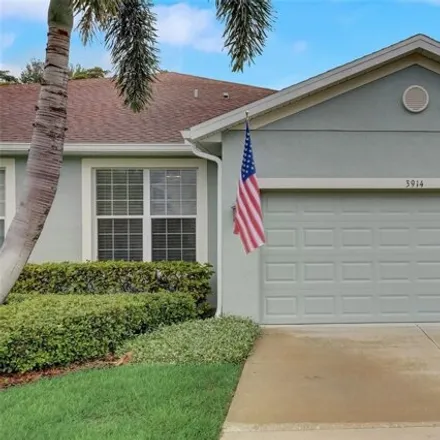 Buy this 3 bed house on 3916 Bridlecrest Lane in Bradenton, FL 34209