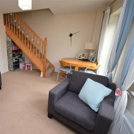 Image 3 - 10 Persimmon Gardens, Cheltenham, GL51 0UF, United Kingdom - Duplex for rent