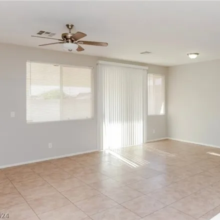 Image 2 - North Ferrell Street, North Las Vegas, NV 89032, USA - House for sale