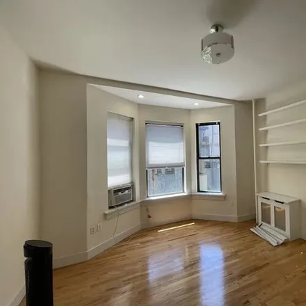 Image 2 - 292 W 92nd St, Unit 3B - Apartment for rent