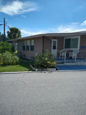 Image 4 - East Bay Drive & Bedford Circle West, East Bay Drive, Largo, FL 33764, USA - House for sale