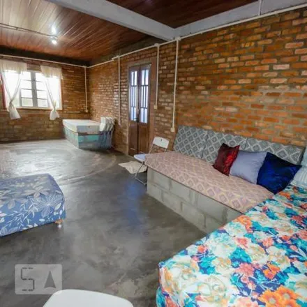 Rent this 1 bed apartment on Servidão Rio Ponche in São João do Rio Vermelho, Florianópolis - SC