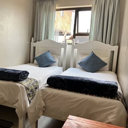 Rent this 2 bed house on Glenvista in Johannesburg, 2001