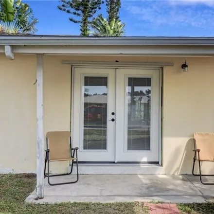 Image 3 - 845 Miramar Ct, Cape Coral, Florida, 33904 - House for sale