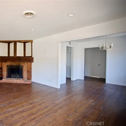 Image 2 - 673 Irving Drive, Greenwich Village, Thousand Oaks, CA 91360, USA - House for sale