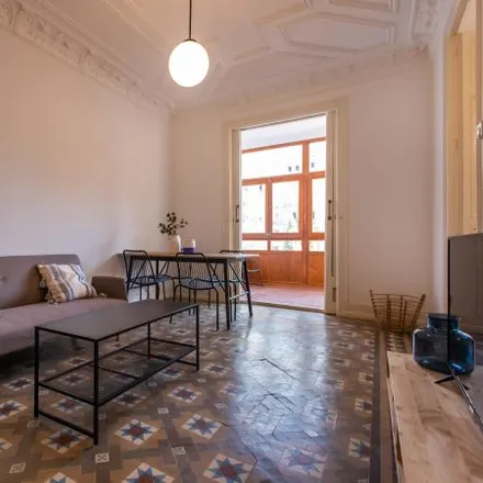 Image 1 - Carrer d'Enric Granados, 30, 08001 Barcelona, Spain - Apartment for rent