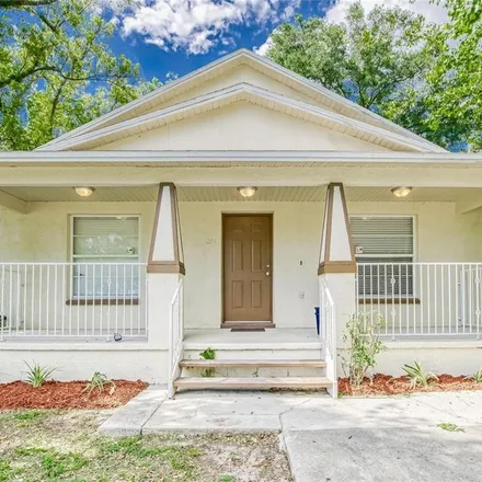 Buy this 3 bed house on 809 East North Bay Street in Tampa, FL 33610