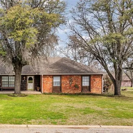 Buy this 3 bed house on 1265 North Meadow Drive in Ardmore, OK 73401