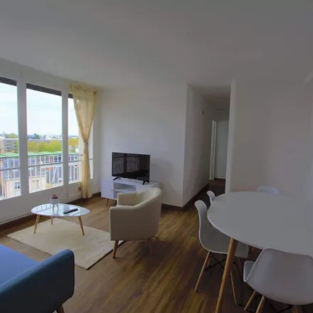 Rent this 1 bed apartment on 6 Boulevard Lamartine in 45000 Orléans, France
