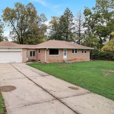 Buy this 3 bed house on 3620 West Southland Drive in Franklin, WI 53132