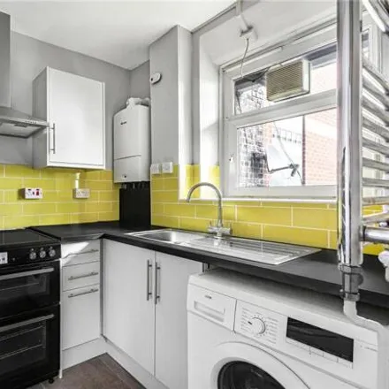 Rent this 3 bed room on Edwy House in Kingsmead Way, London