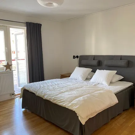 Rent this 2 bed apartment on Tjärhovsgatan 12B in 972 39 Luleå, Sweden