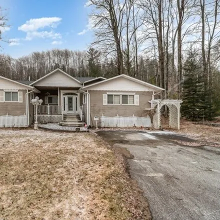 Image 2 - 1348 Rifle River Drive, Mills Township, MI 48756, USA - House for sale