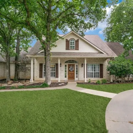 Buy this 5 bed house on 1920 Forest Glen Lane in Weatherford, TX 76087