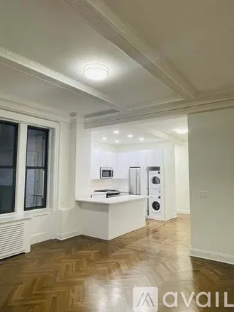 Rent this 2 bed apartment on 200 W 58th St
