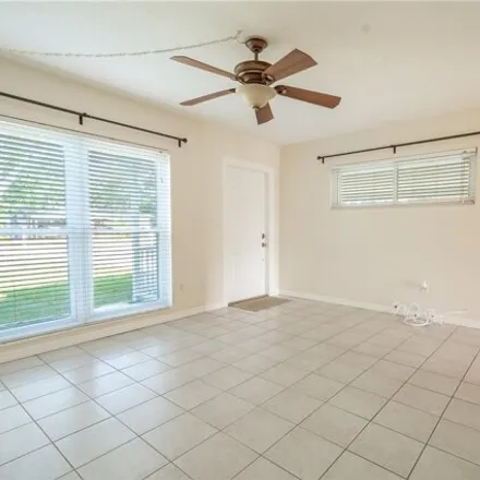 Image 7 - 404 Manor Blvd, Palm Harbor, Florida, 34683 - House for sale