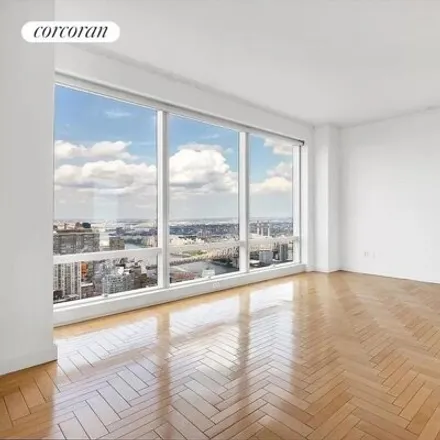 Image 3 - Trump World Tower, 845 1st Avenue, New York, NY 10017, USA - Condo for sale