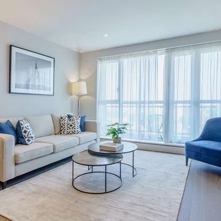 Rent this 2 bed apartment on Westferry Road in Canary Wharf, London
