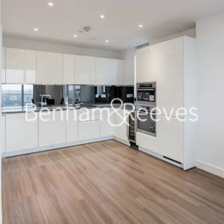 Image 9 - Dickens Street, London, SW8 3EQ, United Kingdom - Apartment for rent