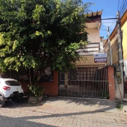 Buy this 5 bed house on Rua Balcado Zenha in Magé - RJ, 25900-001