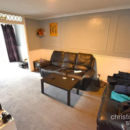 Image 9 - unnamed road, Cheshunt, EN8 0SE, United Kingdom - Apartment for rent