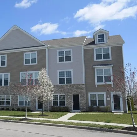 Buy this 2 bed condo on 400 Autumn Ridge Circle in Pickerington, OH 43147