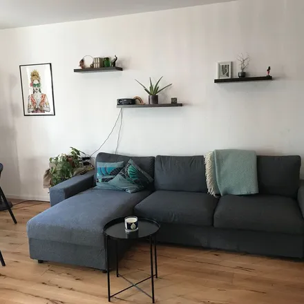 Rent this 2 bed apartment on Internetcafé & Spätkauf in Voigtstraße 39, 10247 Berlin