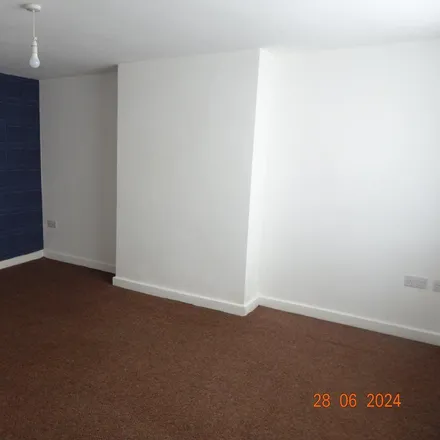 Image 3 - Morrison Avenue, Maltby, S66 7EY, United Kingdom - Townhouse for rent
