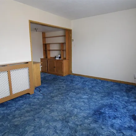 Image 7 - Brockles Mead, Harlow, CM19 4QD, United Kingdom - Apartment for rent